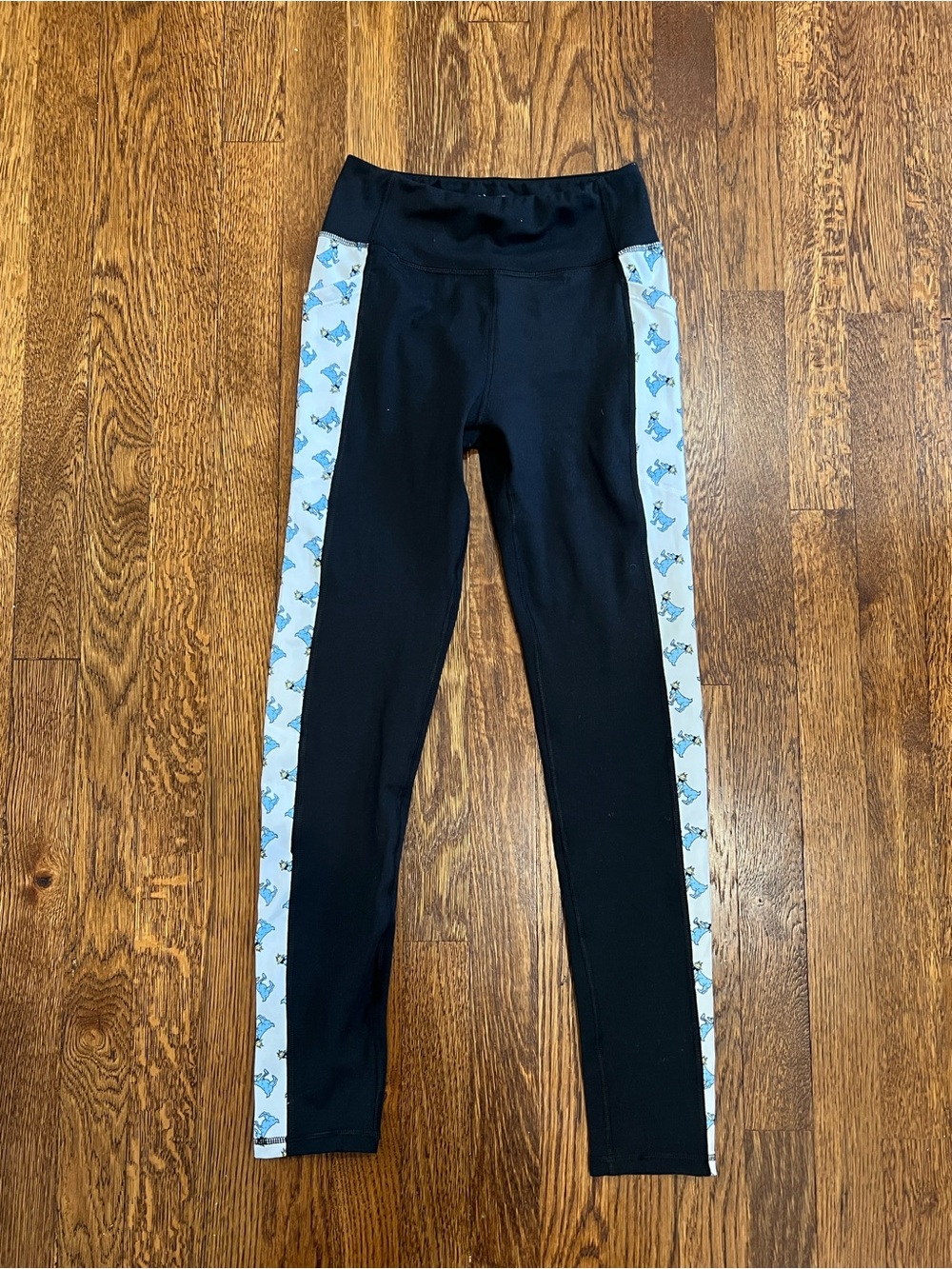 GOAT USA leggings